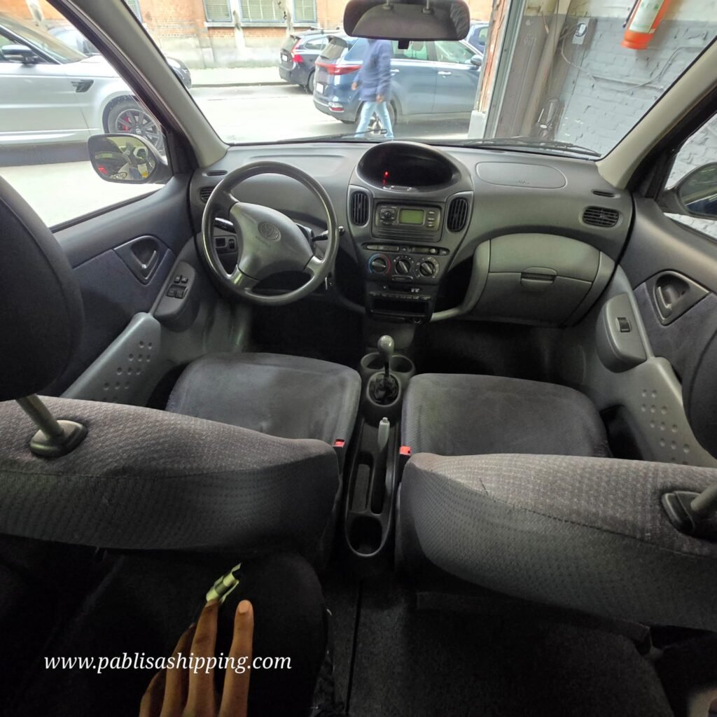 TOYOTA YARIS VERSO 1.3 1999 PRIX 1699 EUROS