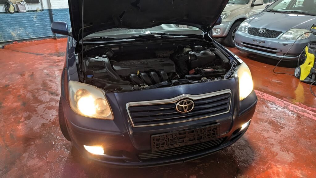 TOYOTA AVENSIS 1.8 2004 PRIX 2999 EUROS