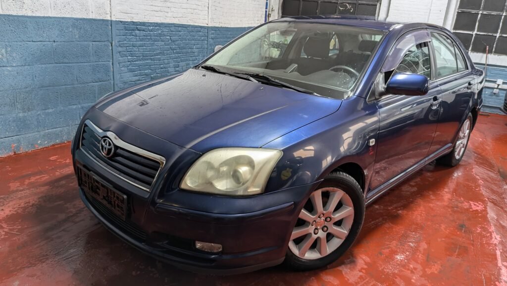 TOYOTA AVENSIS 1.8 2004 PRIX 2999 EUROS