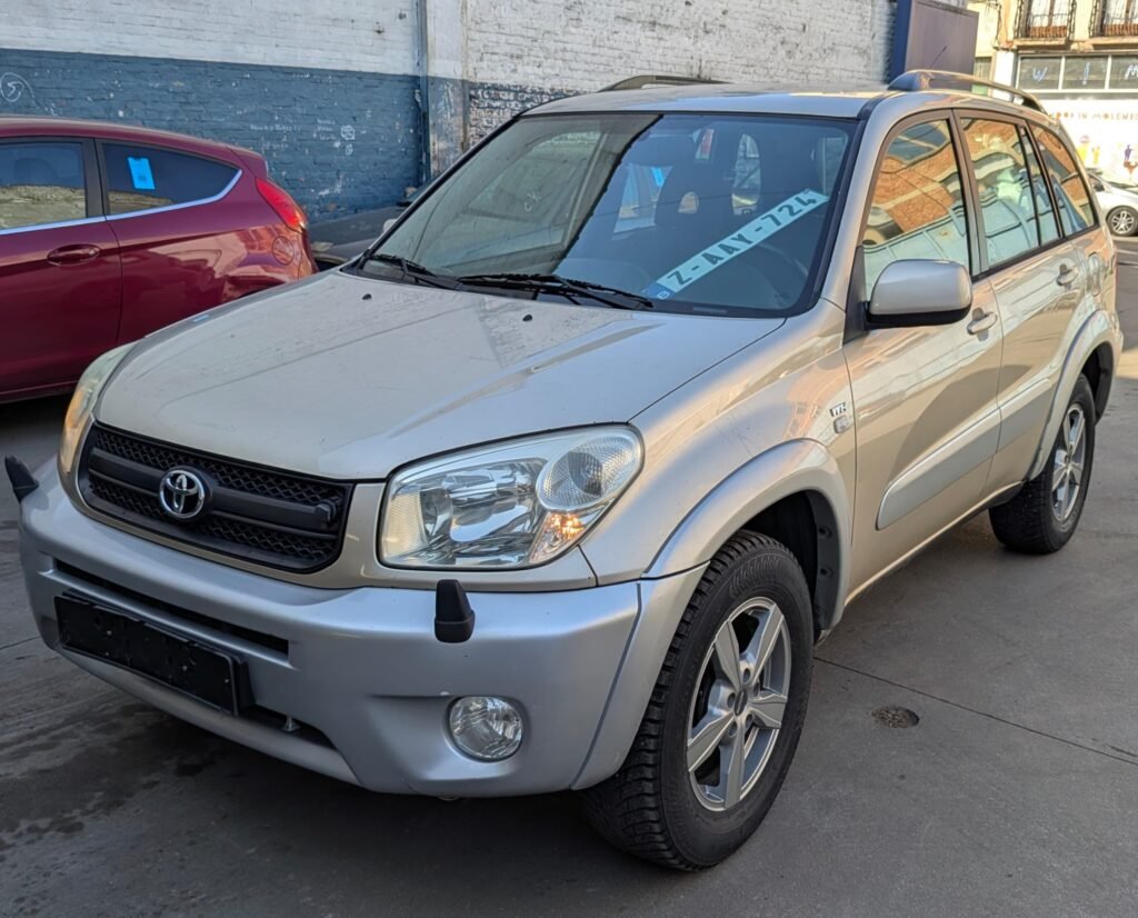 RAV4 ANNÉE 2005 À  4299 EUROS